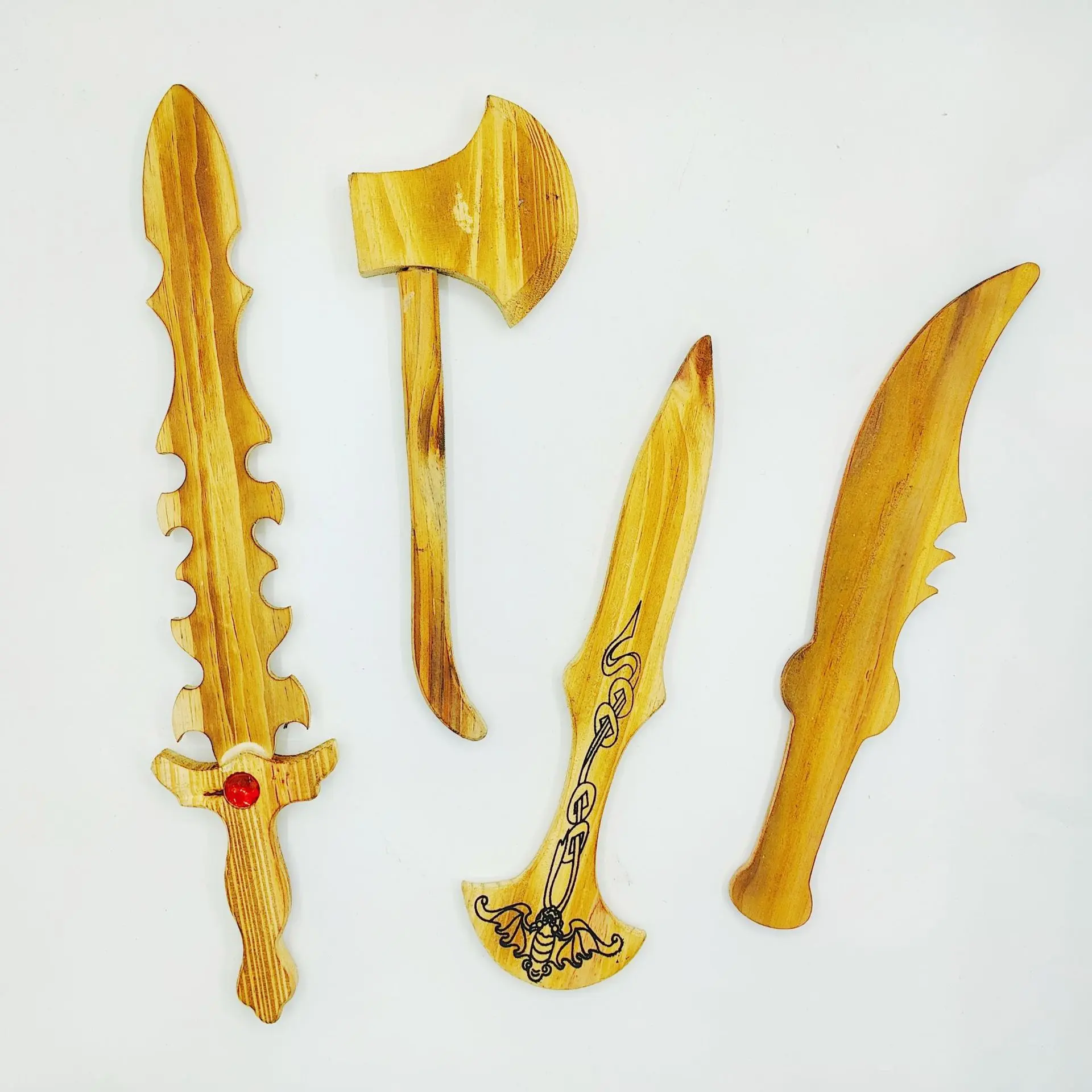 景区热卖少儿木质玩具兵器 杀伤力木质刀地摊 纯手工艺品