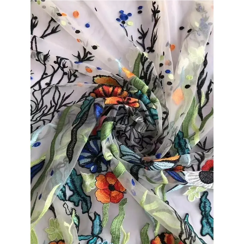 直销 新款高档立体水溶海草网纱绣花 蕾丝花边面料 刺绣布料