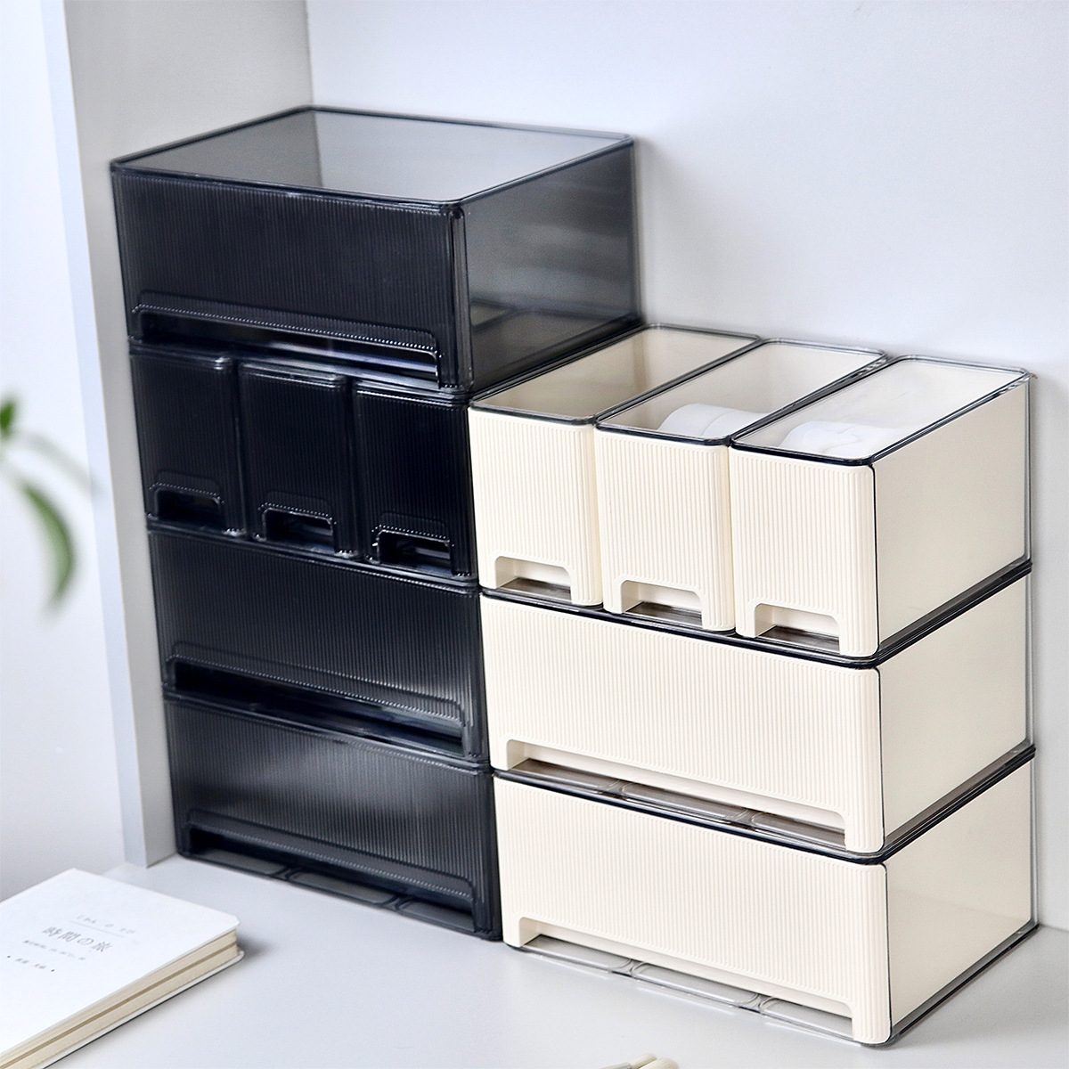 桌面化妆品收纳盒高级感桌下防尘轻奢叠放镜柜抽屉整理盒家居好物