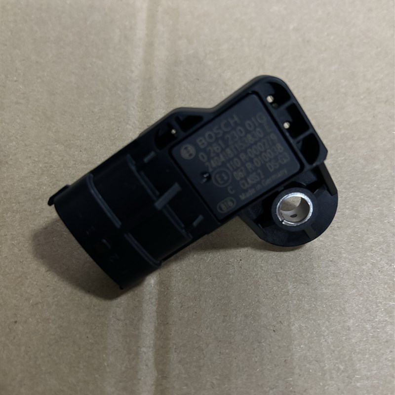 小松PC60/70/110/130-8原装充气压力温度传感器E11CA122/123故障