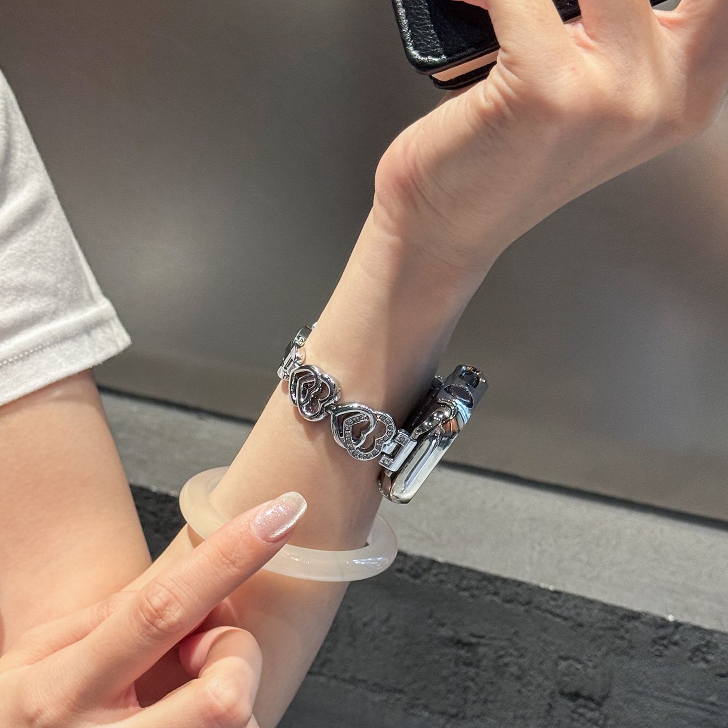 高级感爱心镶钻苹果表带s11s10适用iwatch手表applewatch夏季8s9