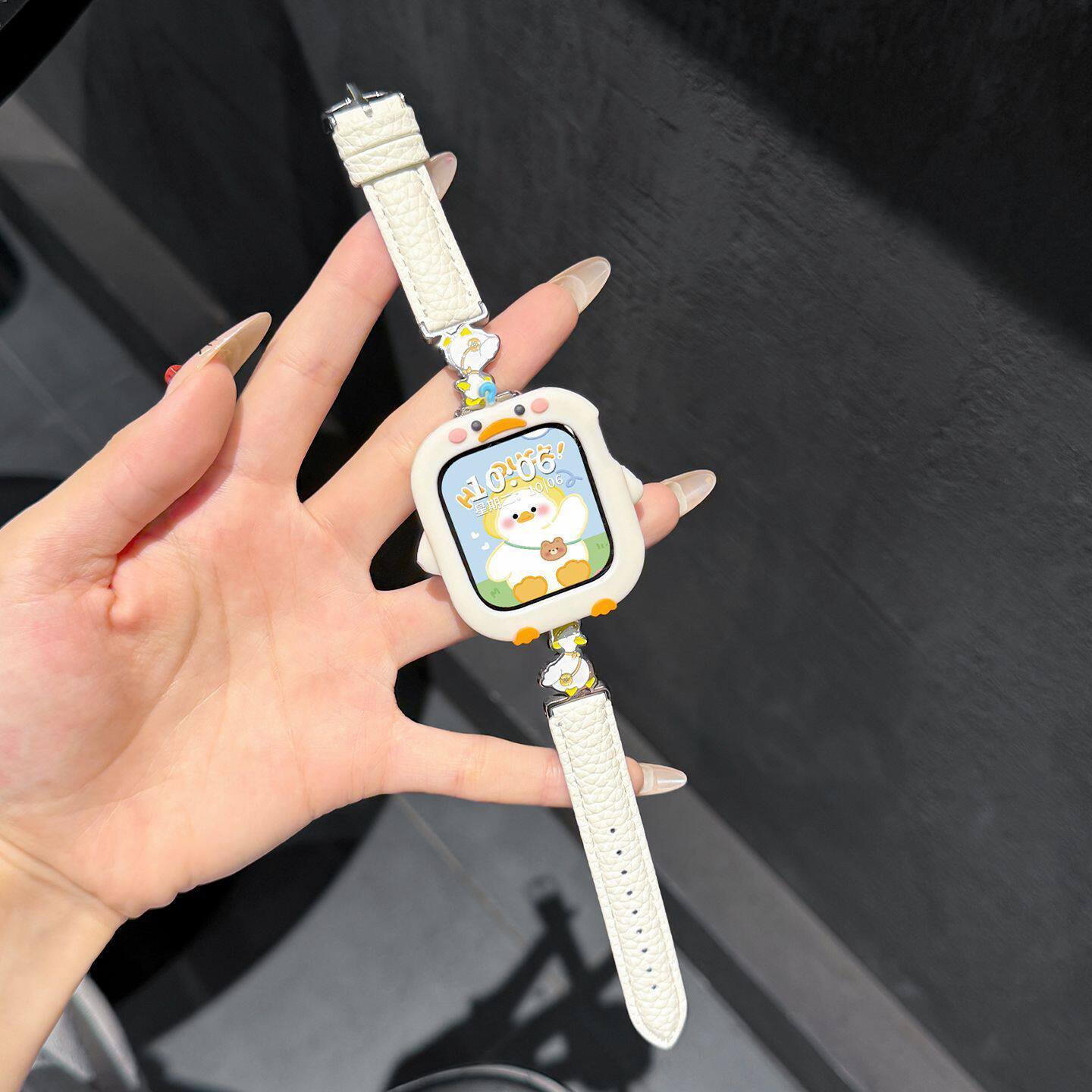 可爱小黄鸭适用于华为fit4pro/fit3手表表带创意荔枝纹皮