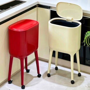 厨房垃圾桶专用家用2026新款高颜值带盖可移动大容量免弯腰高脚