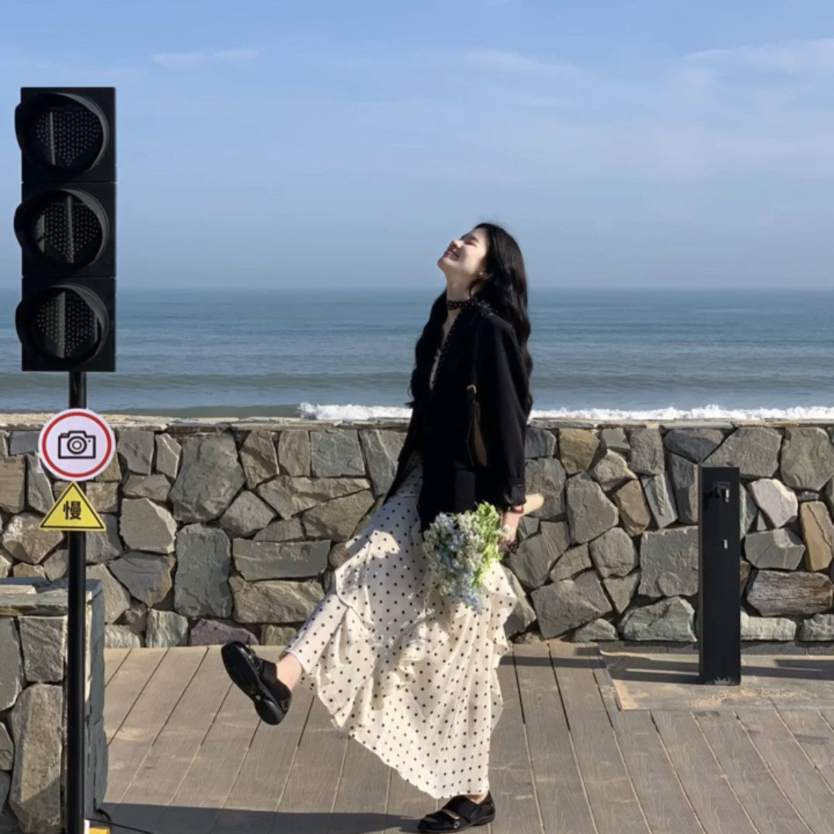 法式通勤风高级感穿搭套装气质显瘦黑色西装外套波点连衣裙两件套