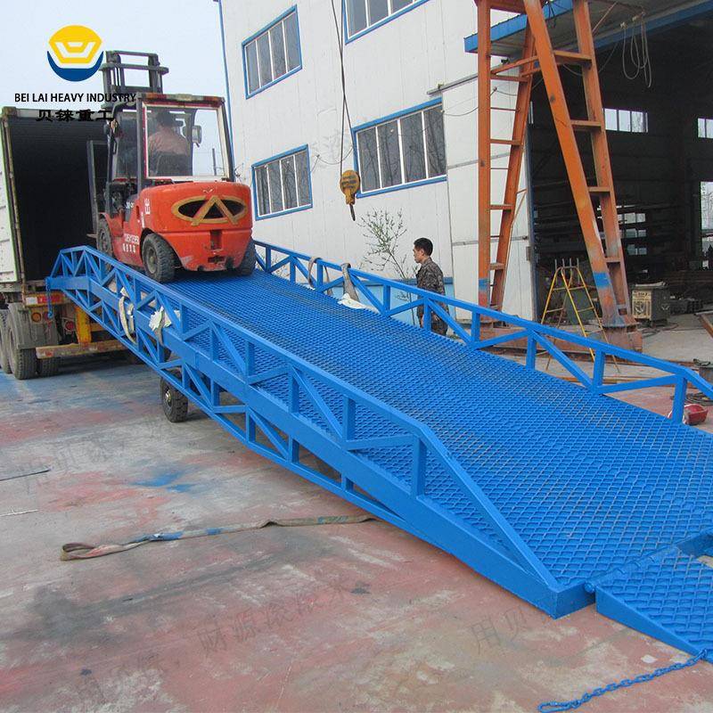集装箱装卸货调节板8-20吨叉车卸货过桥斜坡倾斜坡道移动登车桥