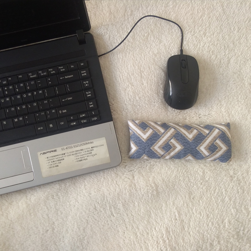 买一送一鼠标手枕护腕垫手托腕托