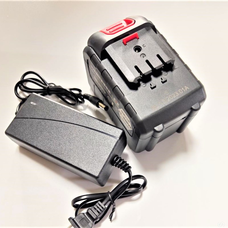 21V 多功能锂电割草机打草剪除草机 锂电池10节15节 充电器