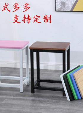 间凳工厂流水线操作子凳工作凳训钢木小方73728凳快餐铁凳车子培