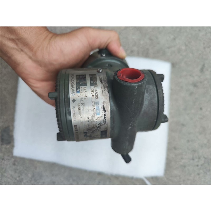 横河变送器EJA530E-DBS4N-012DN 外观实物图