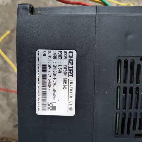 紫日变频器ZBF300H-G1R5T4S，1.5KW，380议价