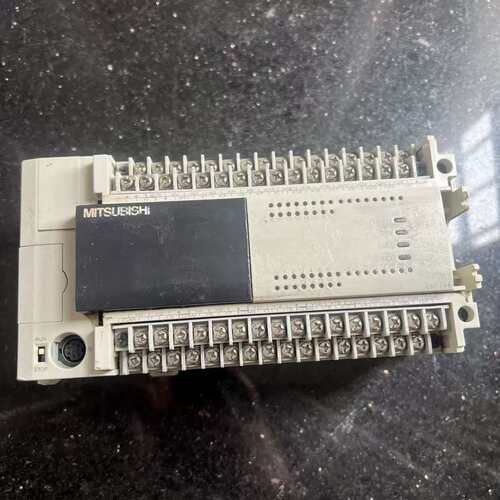 PLC，型号FX3U-48MT/ES-A，设备正常使用拆议价