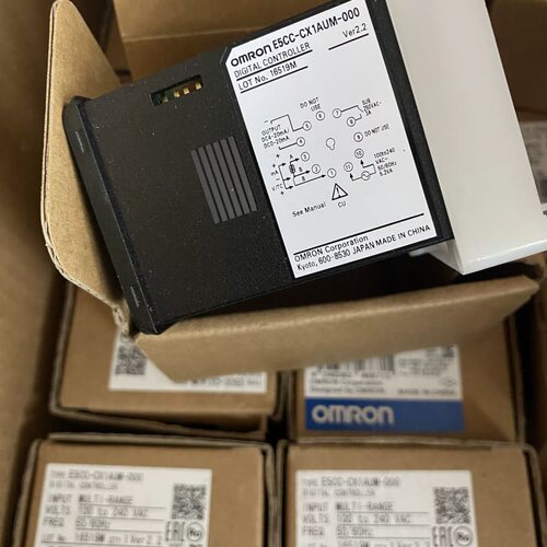 正品温控器E5CC-CX1AUM-000 QX2DUM/CX议价