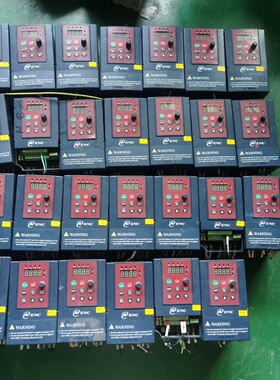 易能变频器 成色漂亮EDS800-2S0004 0.4议价