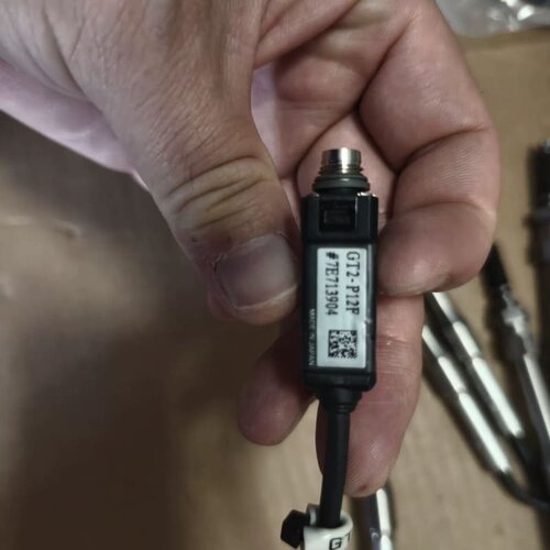 基恩士KEYENCE GT2-P12F智能传感器，原装正议价