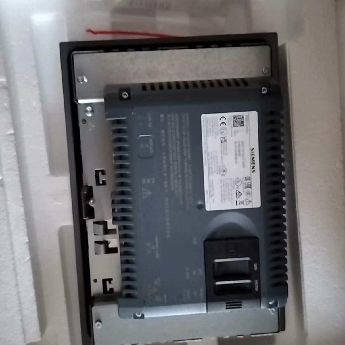 6AV2124-0JC01-0AX0全新仅拆封议价