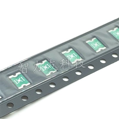 1812 1.1A 1100MA 16V 贴片自恢复保险丝 PPTC miniSMDC110F/16-2