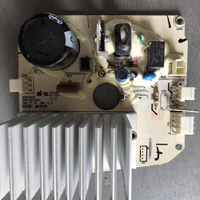 适用于美的洗衣机J58PWMAA1175变频板电机驱动板88S113570500变频