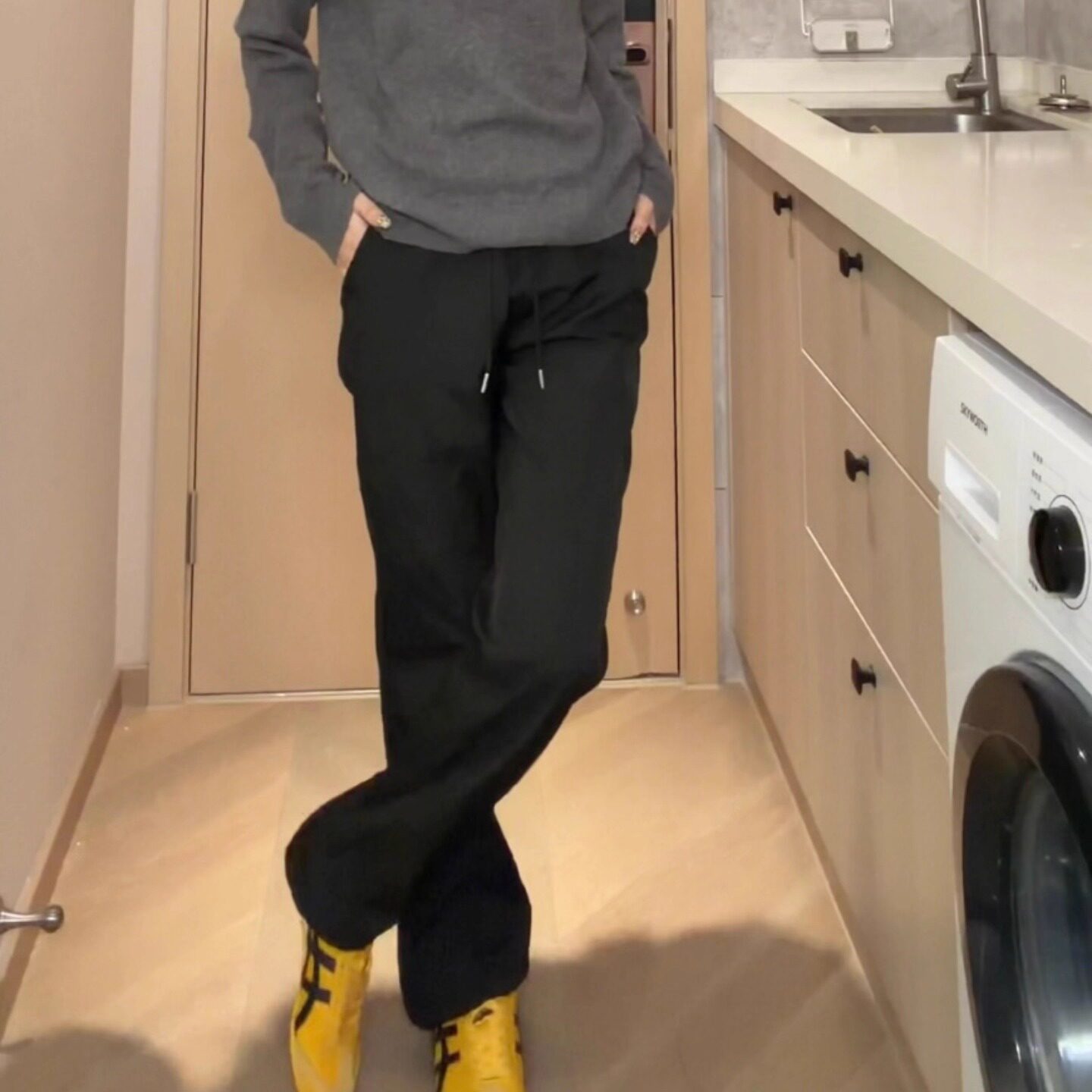 QUALCOMM运动工装微喇长裤