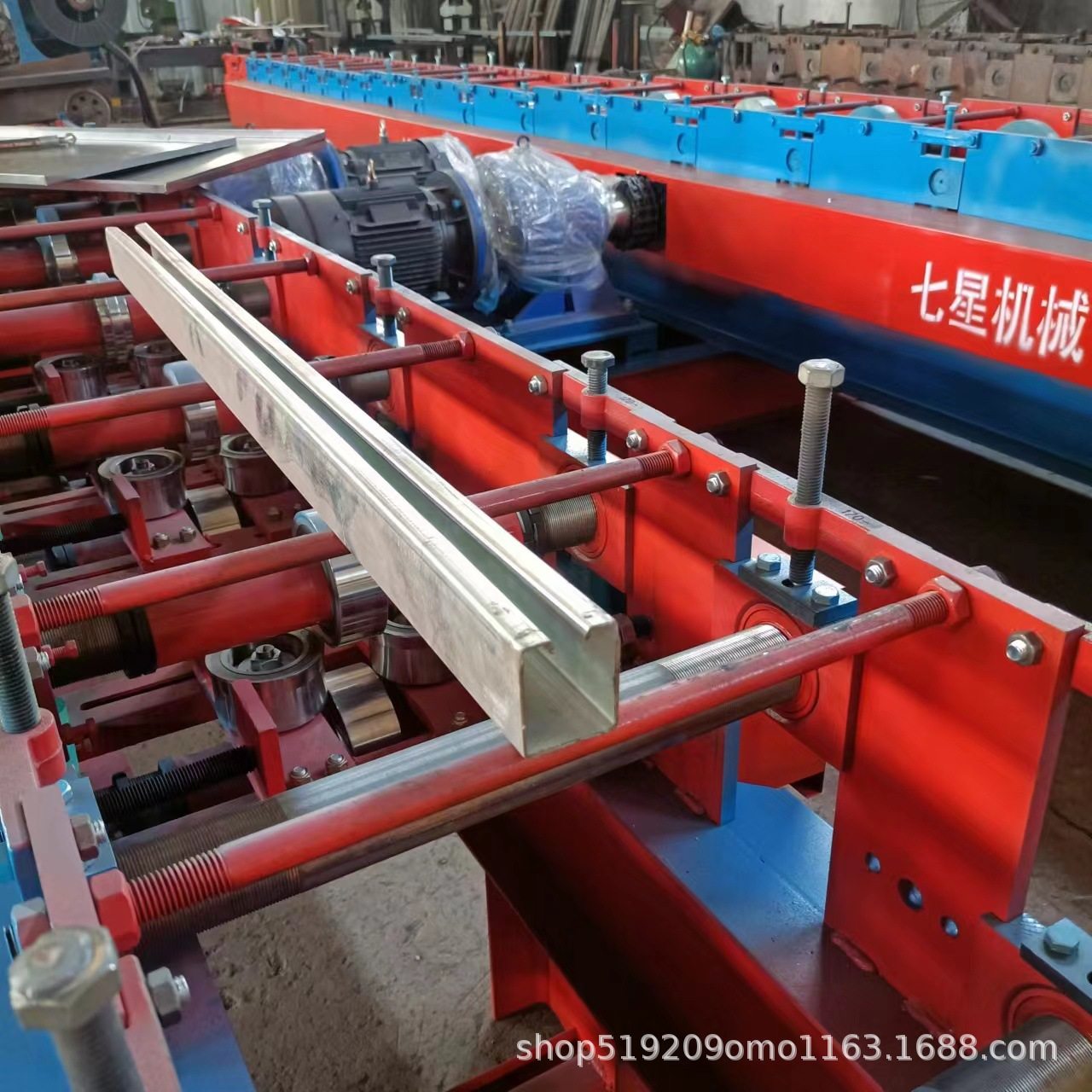 山东全自动门吊轨成型机车间大门导轨C型钢生产厂家