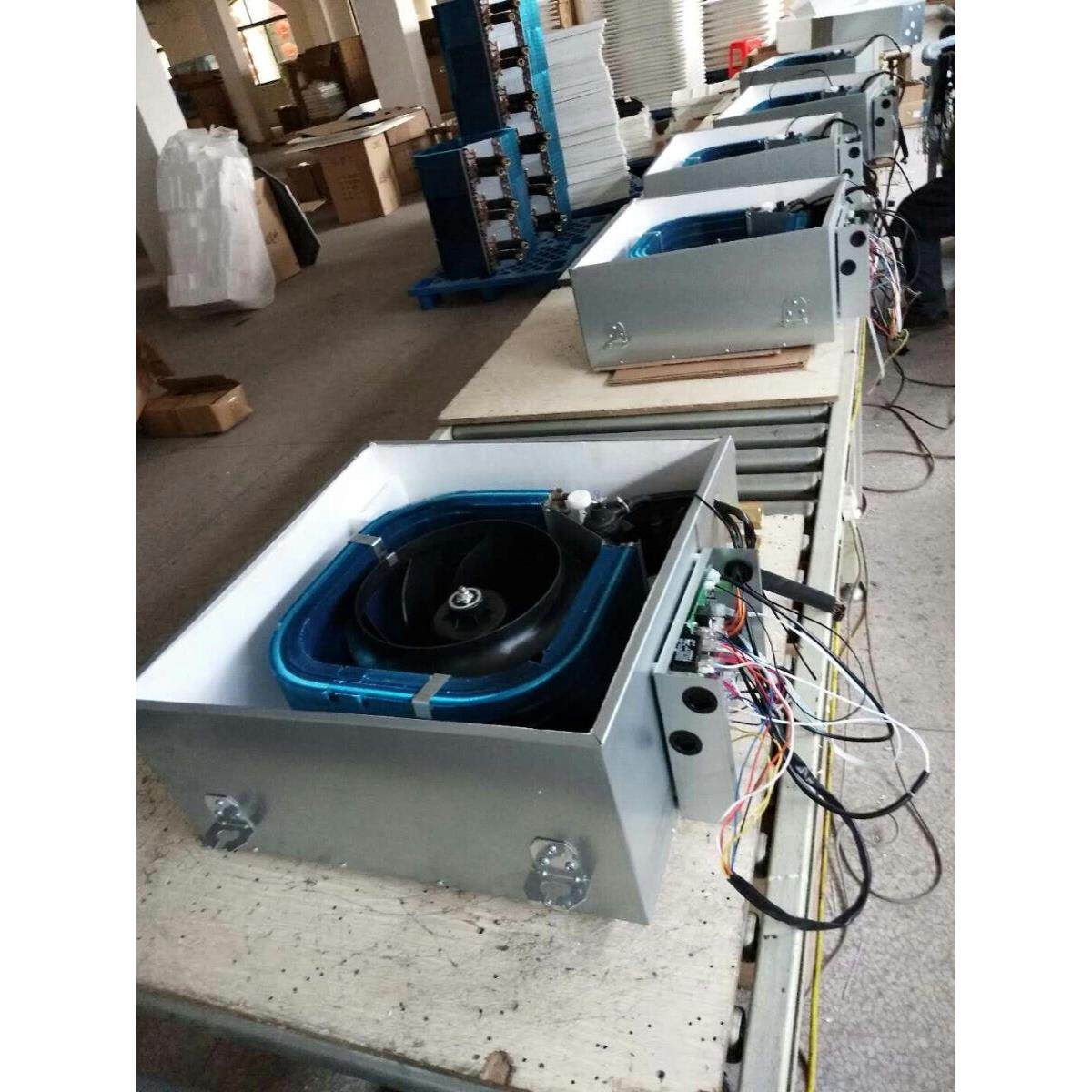 盒式表面安装风扇盘管嵌入式四面出风口吊顶机中央空调供暖和制冷