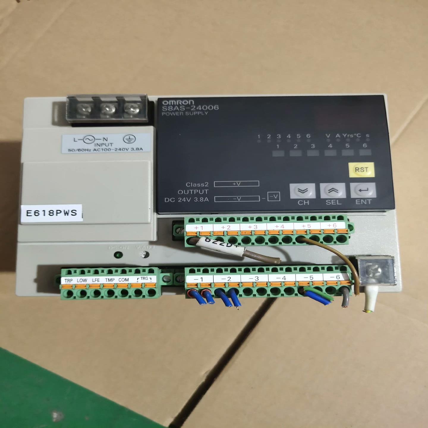 S8AS-24006N一个，实物图拍摄功能直接（佳毅工控）