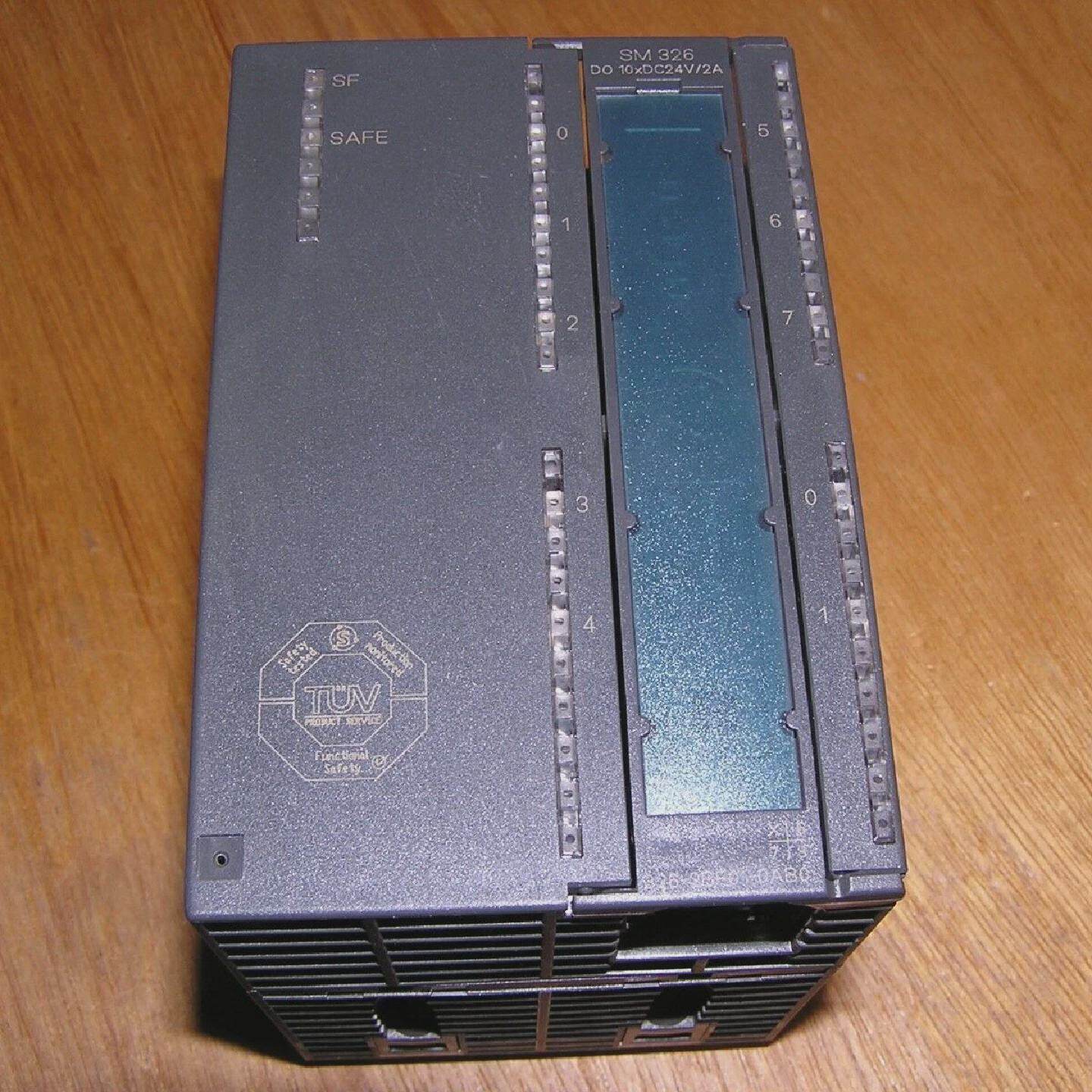 Siemens 6ES73262BF010AB0 E05 Simatic S7F300 SM326 DO10 24VDC