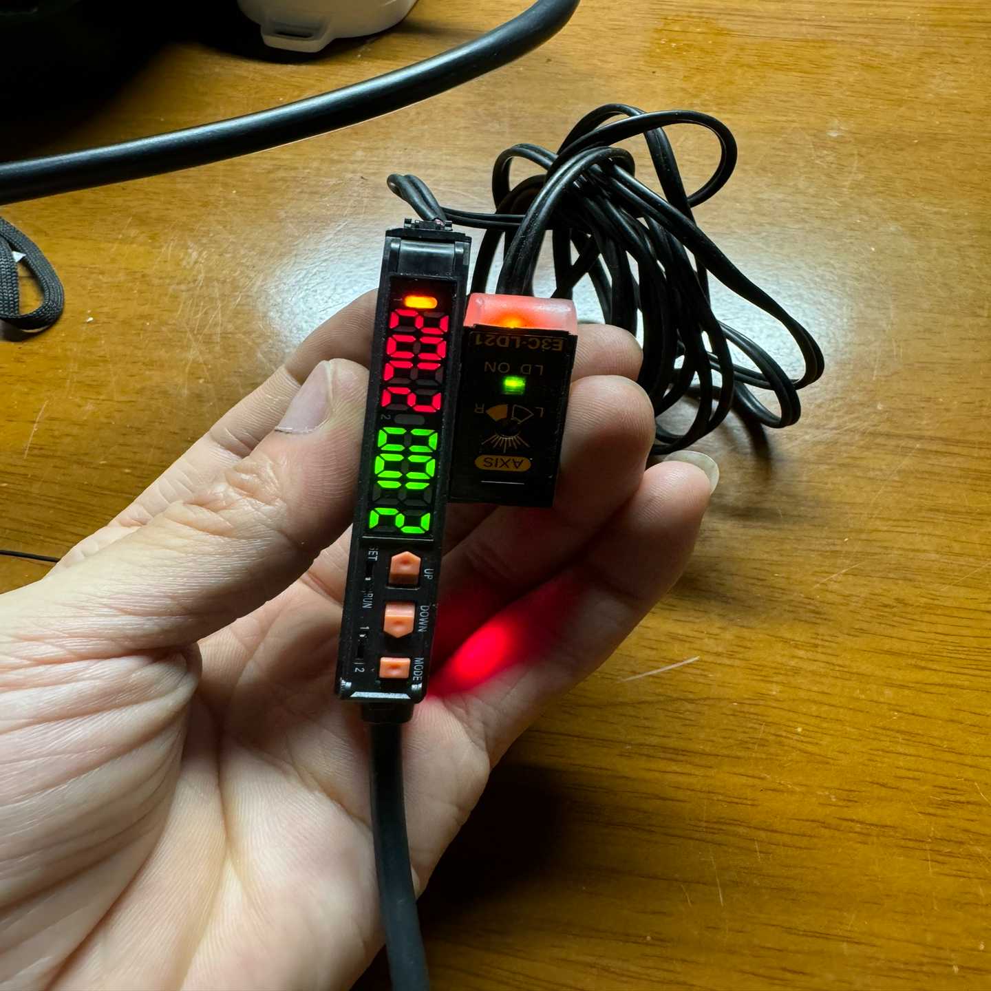 传感器E3C-LD21，E3C-LDA11一套功询价