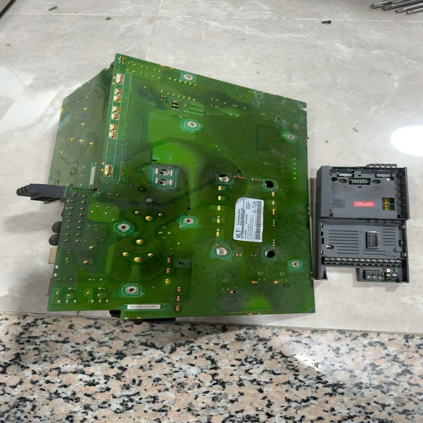 丹佛斯FC360变频器驱动板22kw，132B6156DB--议价商品