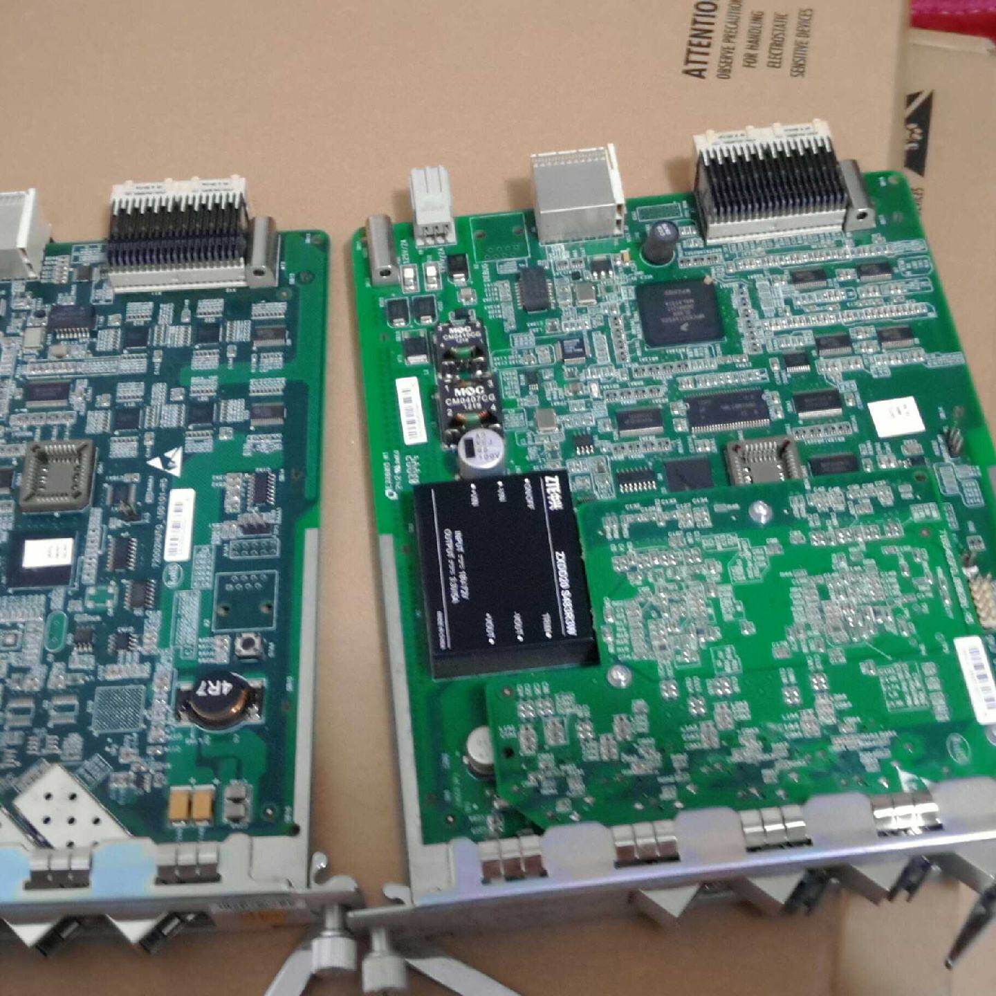 议价全新中兴C300上行板两块出售