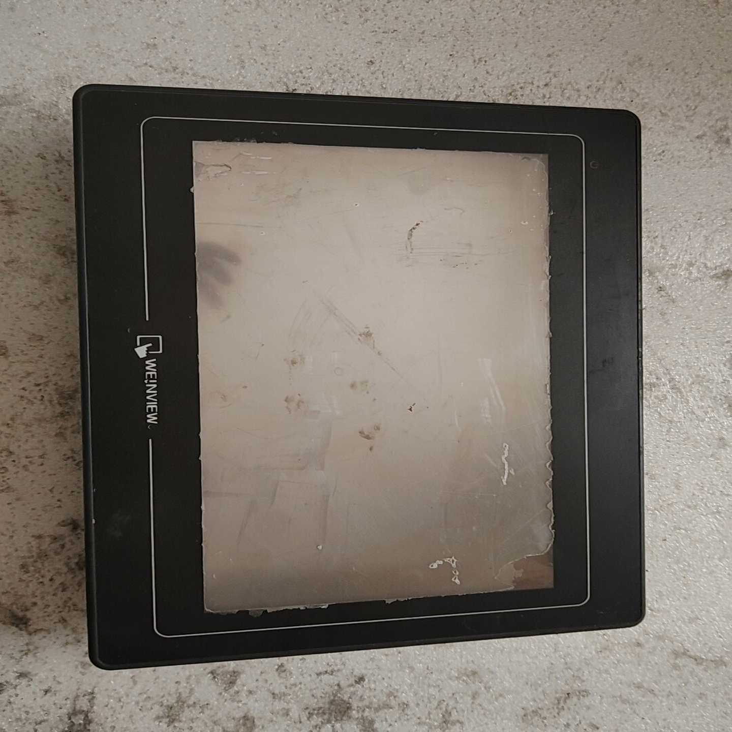 TK6102iv5wv，威纶触摸屏，，成色如图，询价