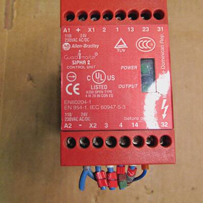 ALLEN BRADLEY GUARDMASTER 440NS32021 B SIPHA 2 CONTROL UNIT