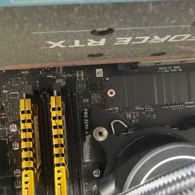 i5-12600KF微星Z690主主板。整机买了没多久。议价