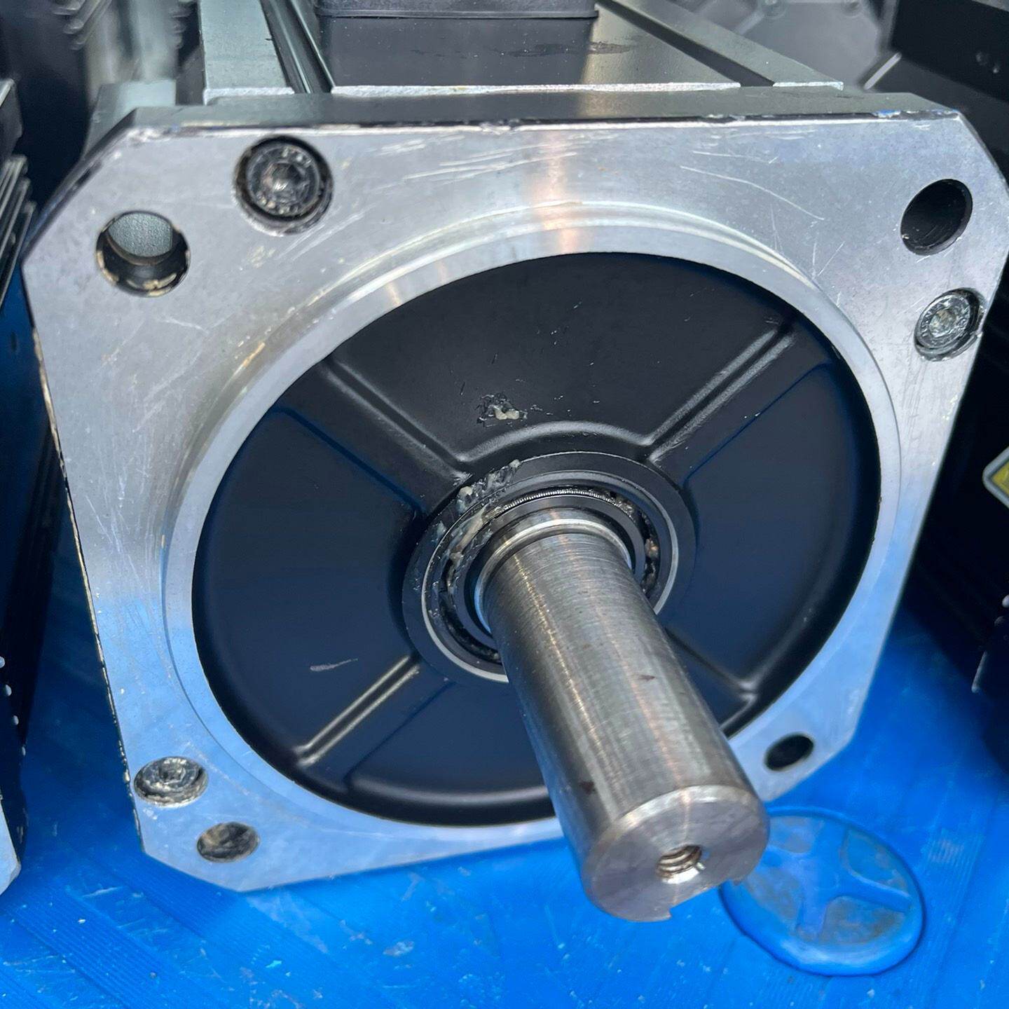 松下A5 3kw电机中惯量不带刹车MDME302GCGM--议价商品