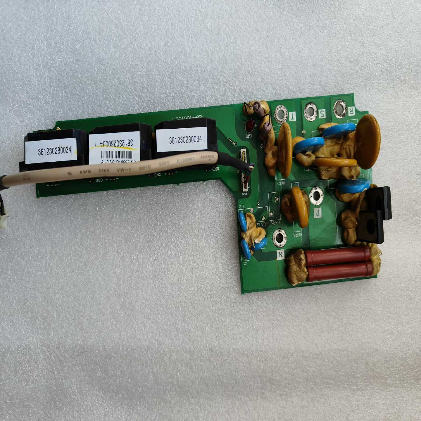 台达变频器霍尔传感器2800适用37KW/45KW。询价