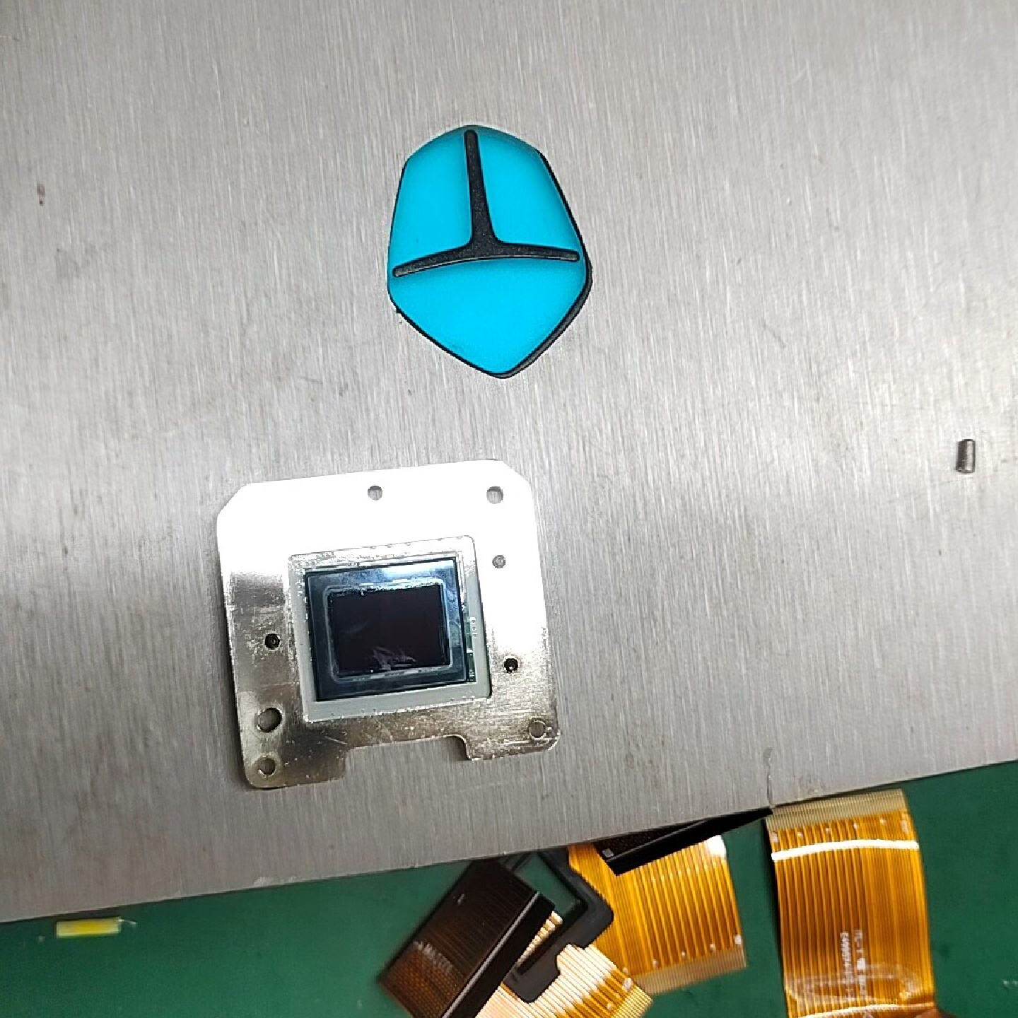 索尼IMX183w黑白 黑白成像。 2000W像素 卖模组，170个有需要联系