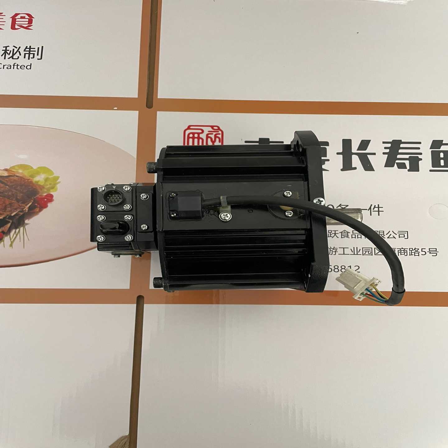 议价~安川机器人电机SGMRS-12A2B-YR11