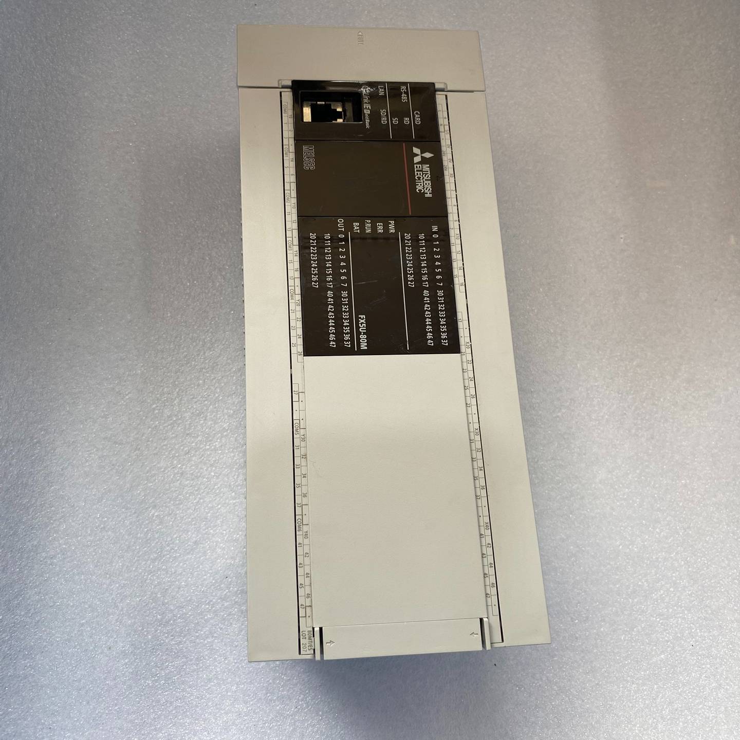 三菱原装正品可编程控制器FX5U-80MT/ES，实物图，成