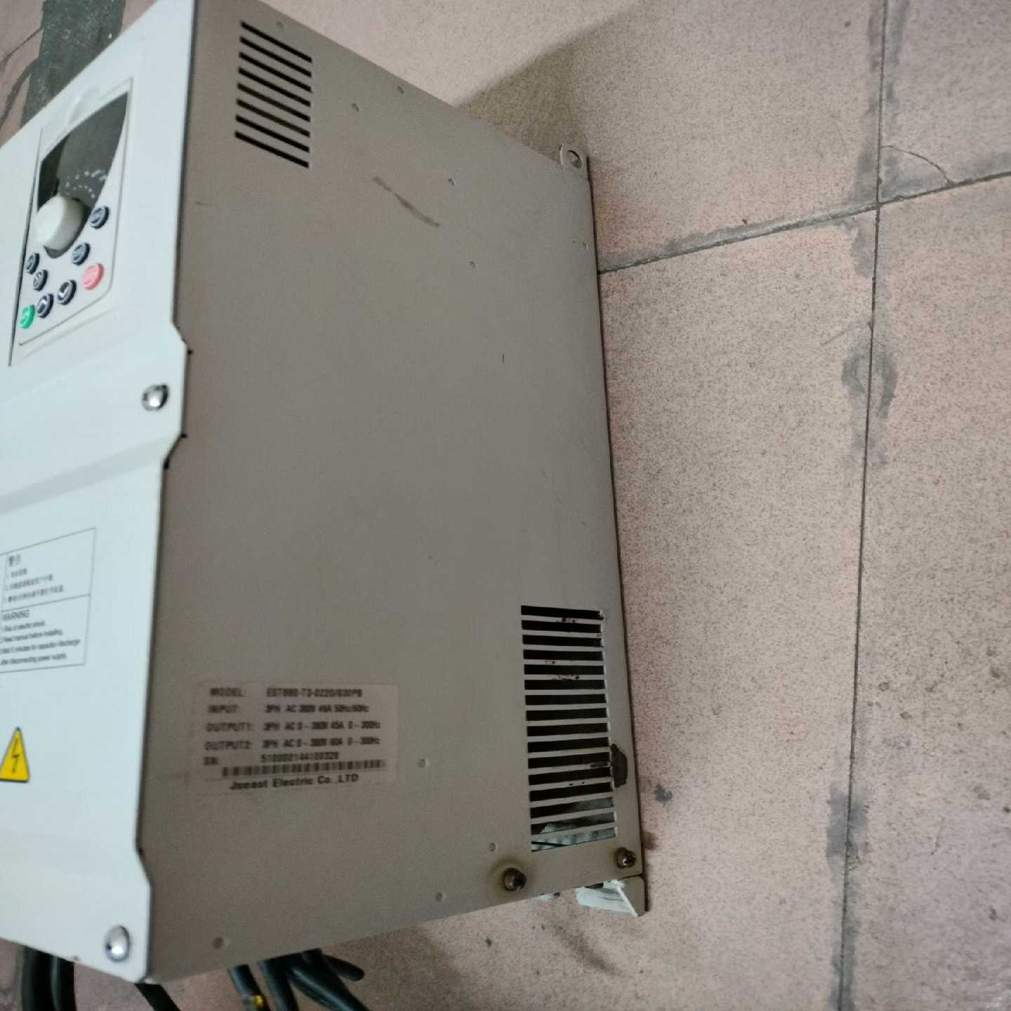 议价艾克特变频器22千瓦,EST880-T3-0C22G/30PB现货/维修