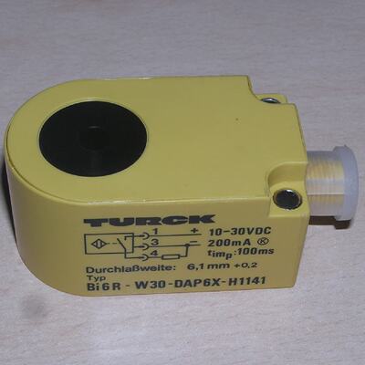 Unused  TURCK 14036 Inductive Ring Sensor Bi6RW30DAP6XH1141