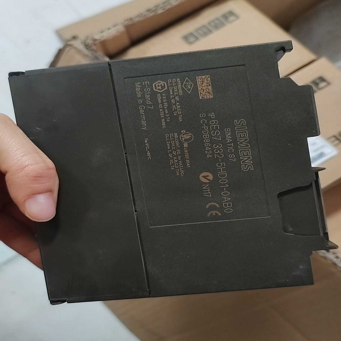 6ES7332-5HD01-0AB0实物图片，功能正询价