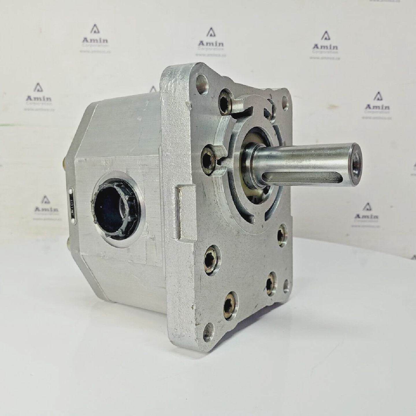 Wytwornia Pomp Hydrauliczynch PZ2K40R Hydraulic gear pump  R - 实物图