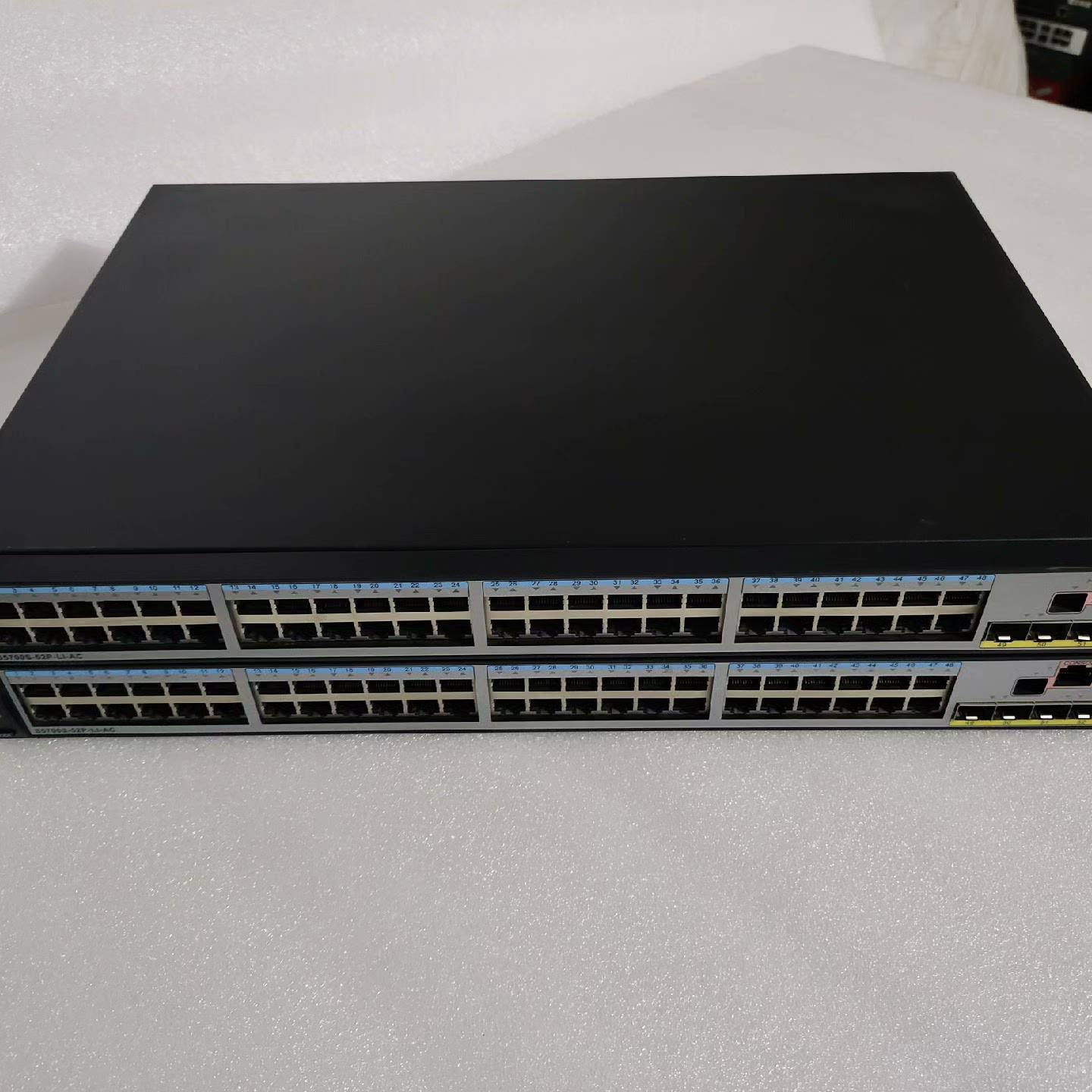 华为 S5700S-52P-Ll-AC 48千兆口4光纤口议价