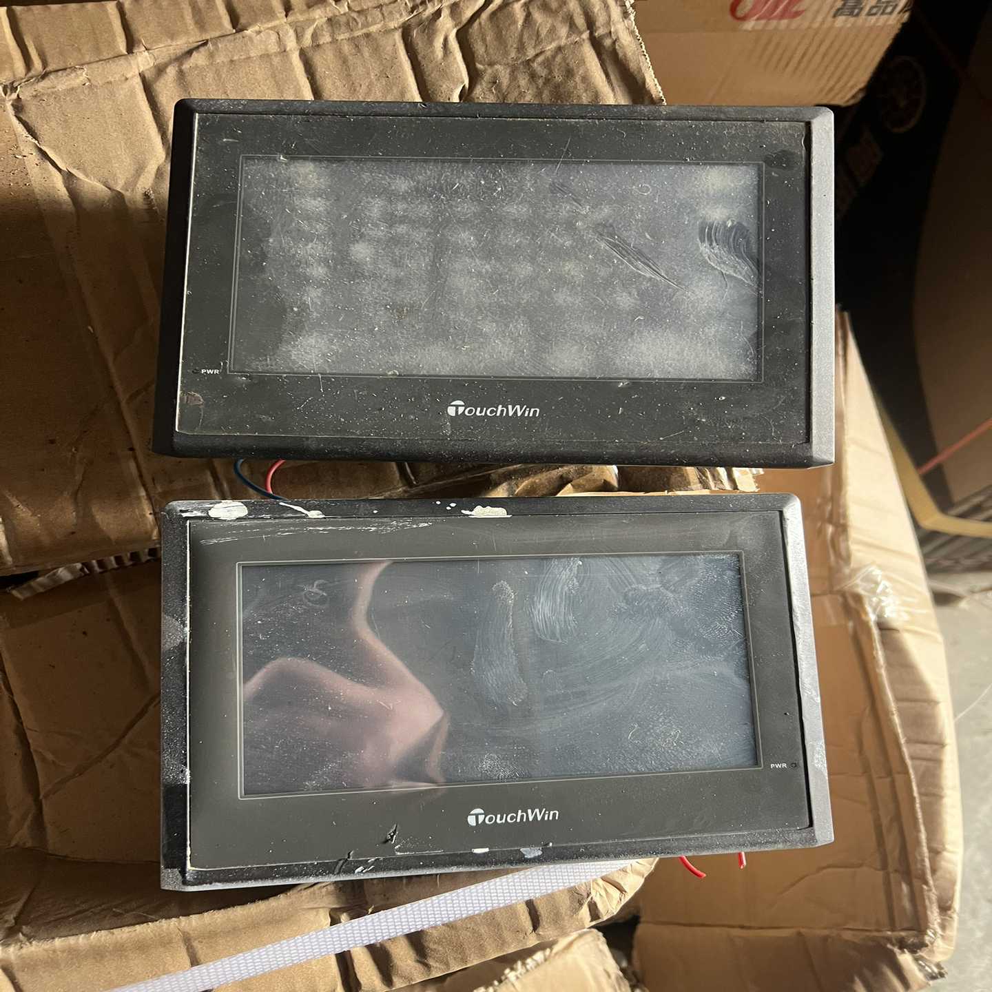 出两个信捷TouchWin触摸屏，型号TG765-XT-C和-议价