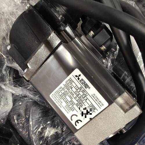 议价Mitsubishi J3 J4 Servo Motor Is Beautiful In Good Condit