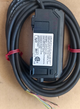 寻《基恩士KEYENCEIL1000激光传感器放大器原装正