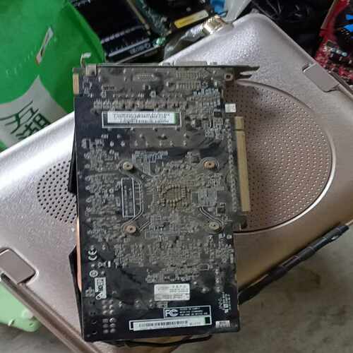 HDMIHD68501G显卡，六拼供电，便宜处理了