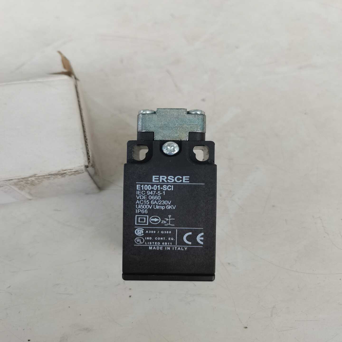 ERSCEE100-01-SCI雅士安全门开关（零零电子）