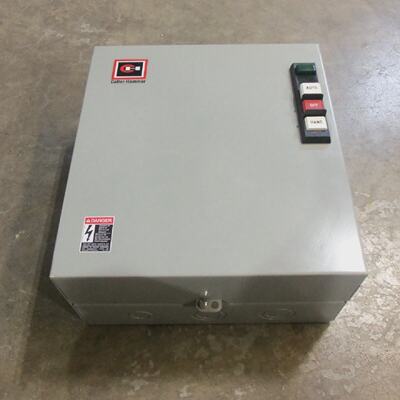 NEW CUTLER HAMMER ECL03C1A6A LIGHTING CONTACTOR ELECTRICALLY