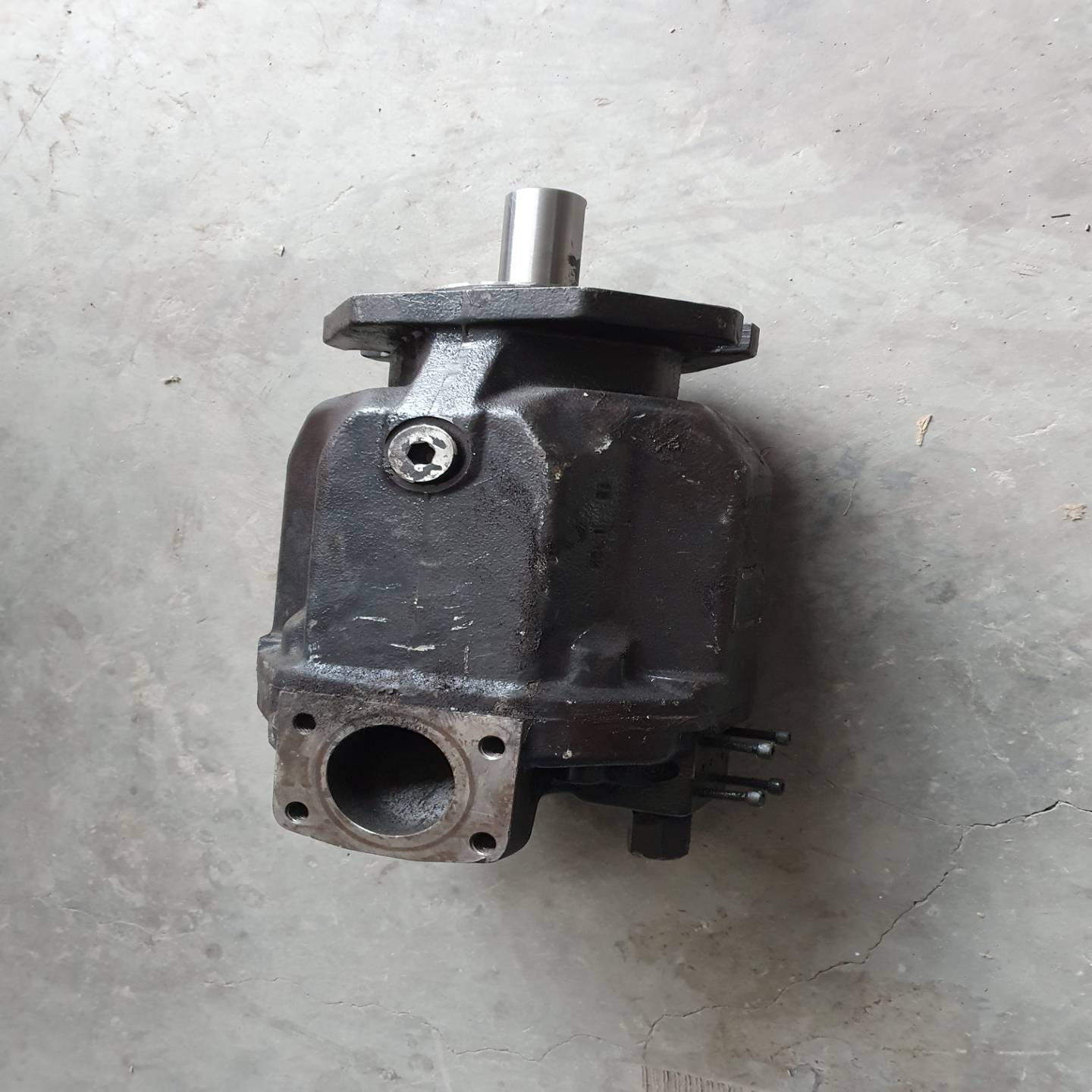 力士乐Rexrot注赛泵A10VSO100 DFR131R,议价