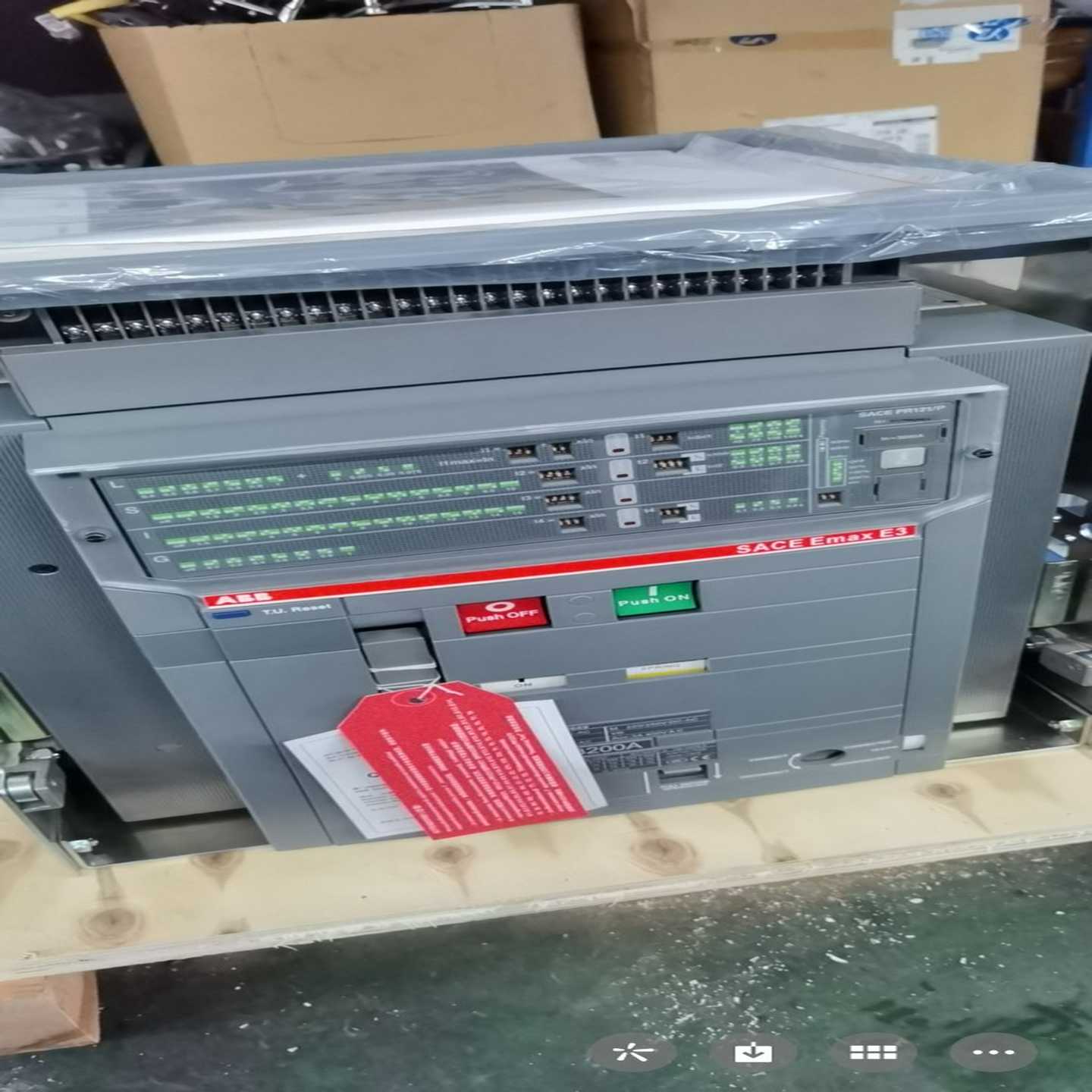 配件ABB框架断路器E3S32R3200PR121P-LSIGWHR3P议价